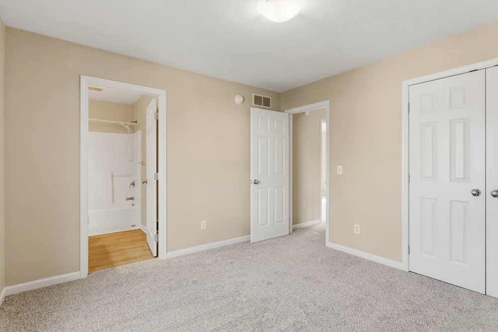 2128 Sherwood Avenue Holland, MI 49423