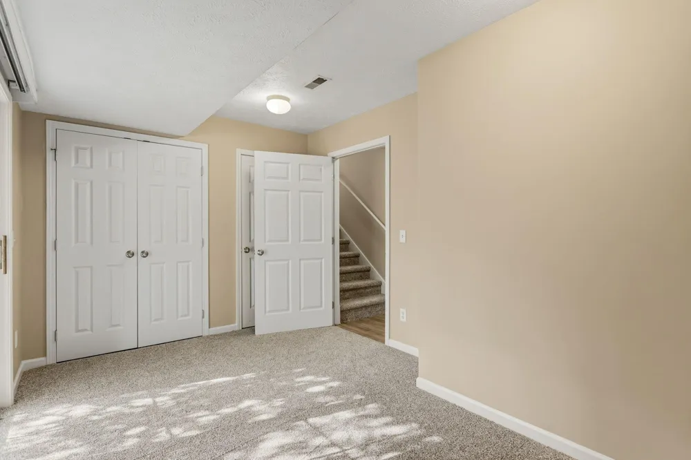 2128 Sherwood Avenue Holland, MI 49423