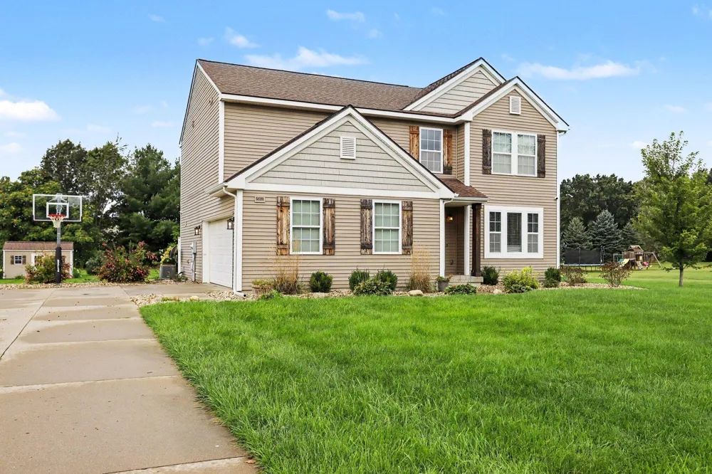 50281 Rebecca Drive Paw Paw, MI 49079
