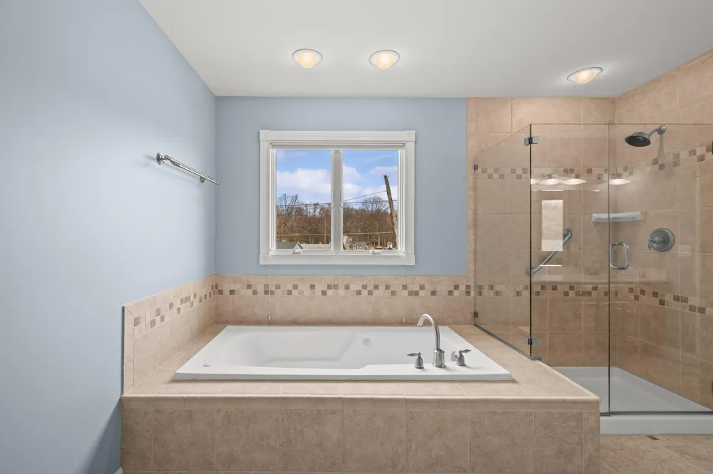 5036 Shoreview Drive Coloma, MI 49038