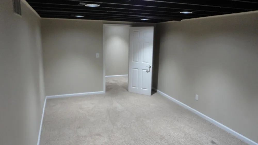 674 Canterbury Drive Saline City, MI 48176