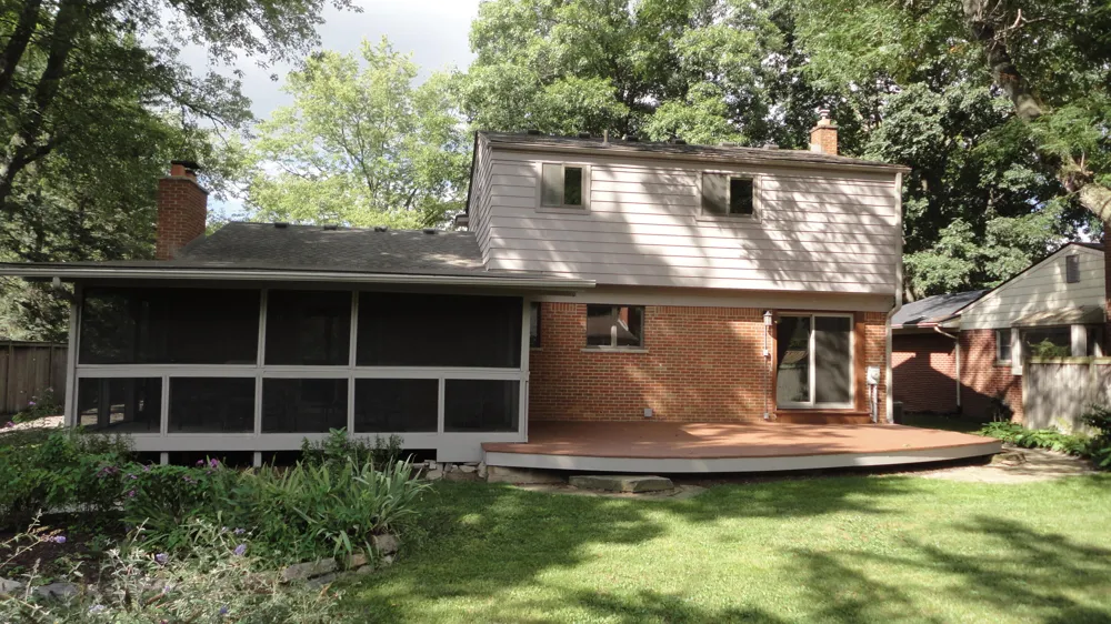674 Canterbury Drive Saline City, MI 48176