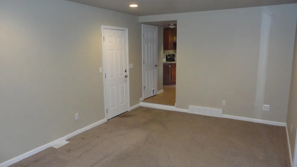 674 Canterbury Drive Saline City, MI 48176