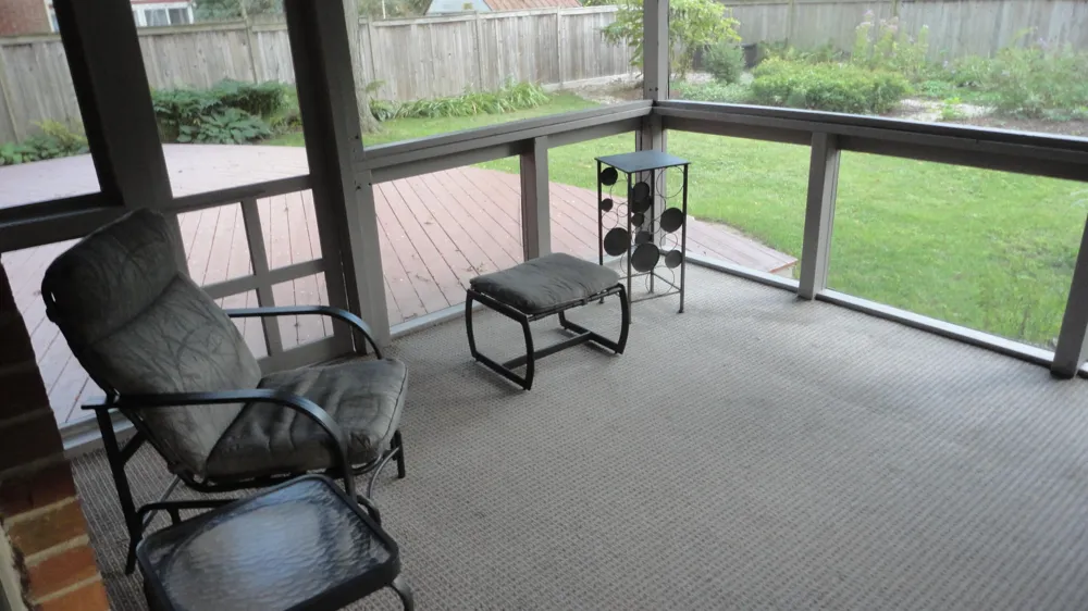 674 Canterbury Drive Saline City, MI 48176
