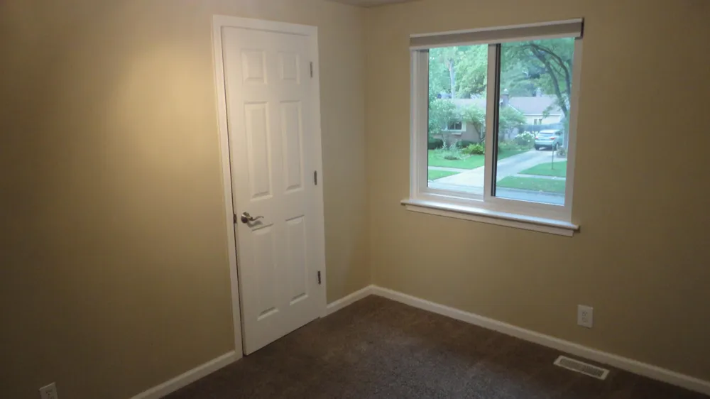 674 Canterbury Drive Saline City, MI 48176
