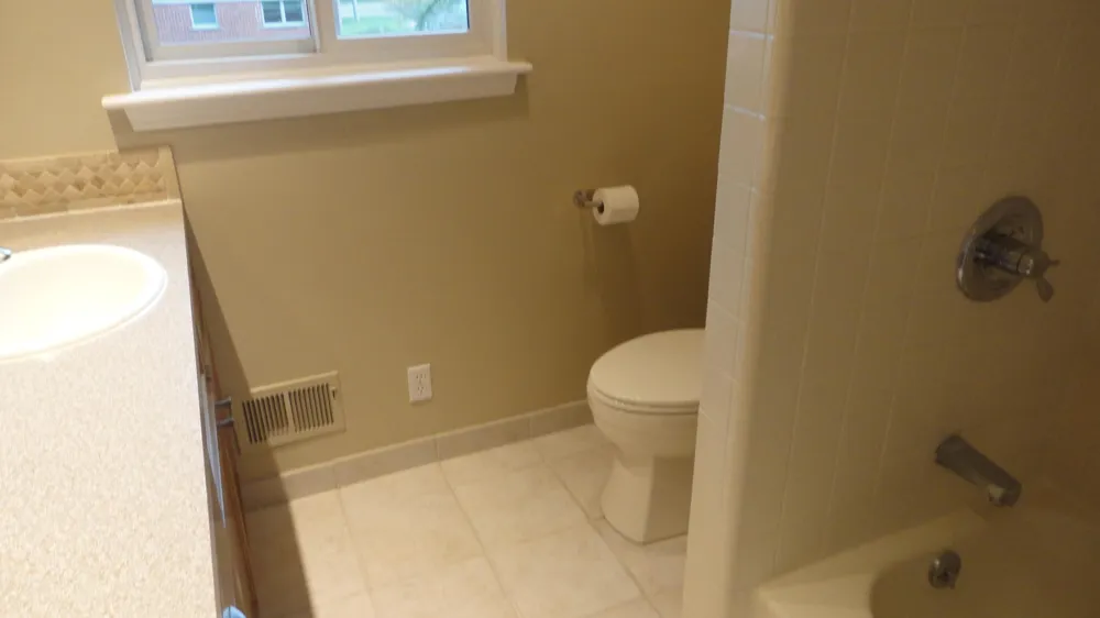 674 Canterbury Drive Saline City, MI 48176