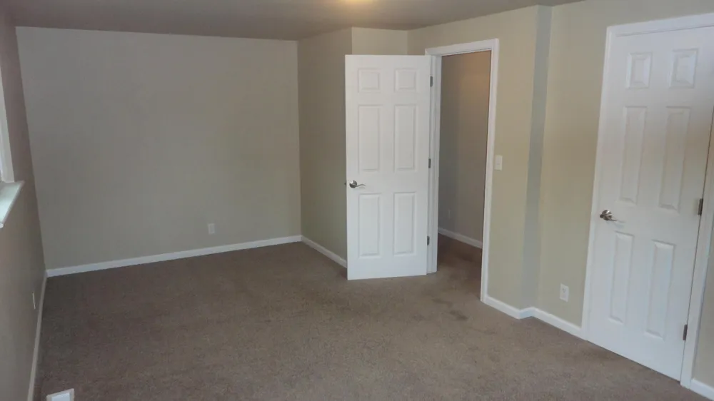 674 Canterbury Drive Saline City, MI 48176