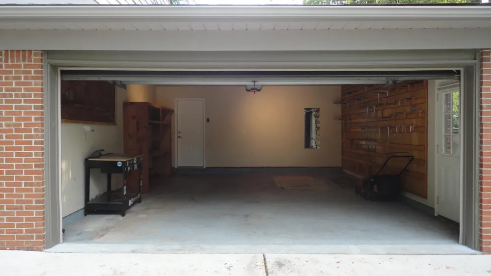 674 Canterbury Drive Saline City, MI 48176