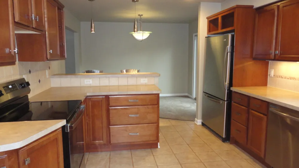 674 Canterbury Drive Saline City, MI 48176