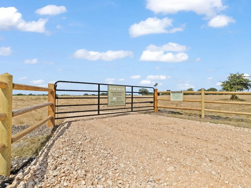 3153 FM 956 Schulenburg, TX 78956