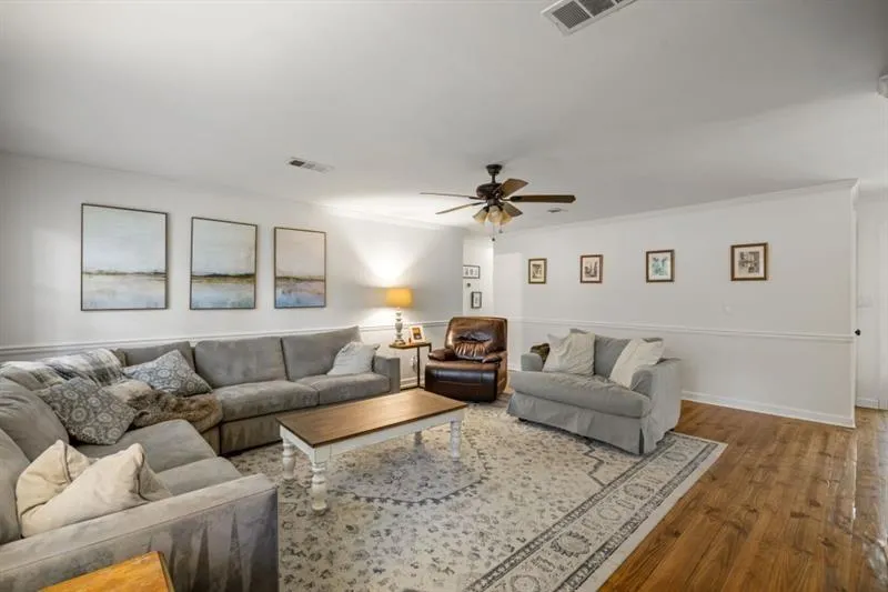 285 Air Acres Way Woodstock, GA 30188