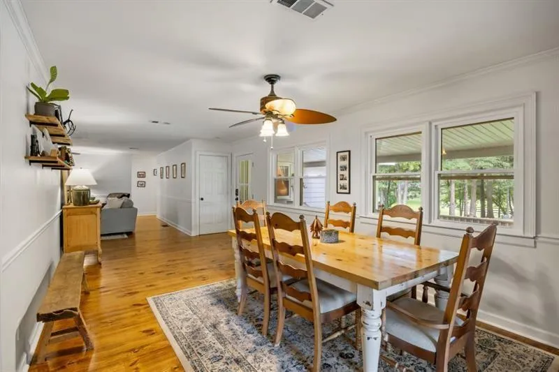 285 Air Acres Way Woodstock, GA 30188