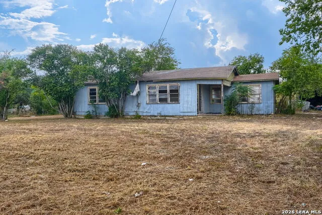 2212 Hunter Rd San Marcos, TX 78666