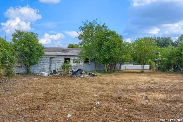 2212 Hunter Rd San Marcos, TX 78666