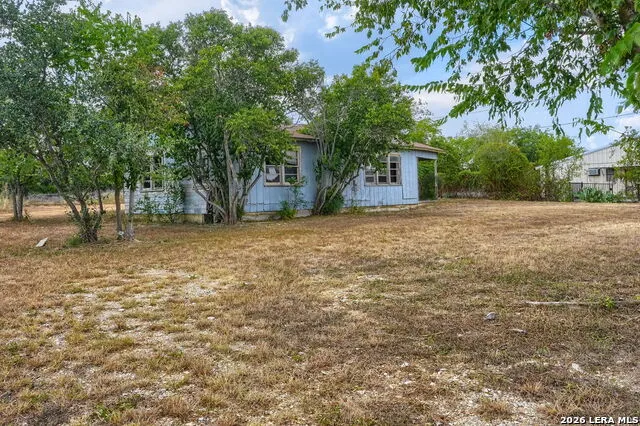 2212 Hunter Rd San Marcos, TX 78666
