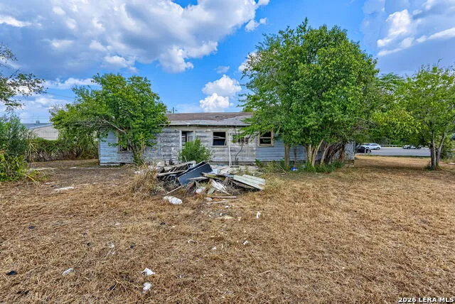 2212 Hunter Rd San Marcos, TX 78666