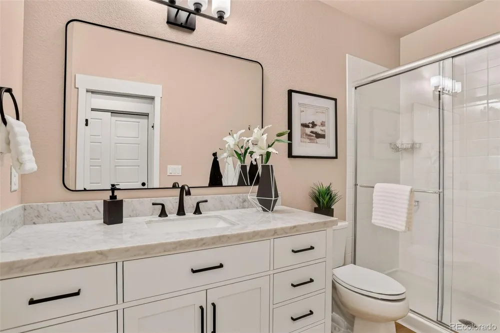 8242 E 55th Place Denver, CO 80238