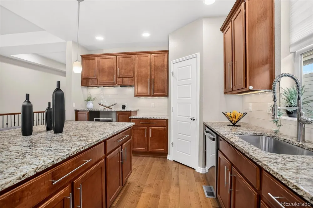 8242 E 55th Place Denver, CO 80238