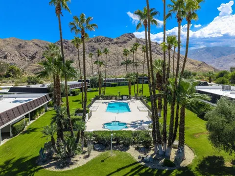 2515 E Jacaranda Road