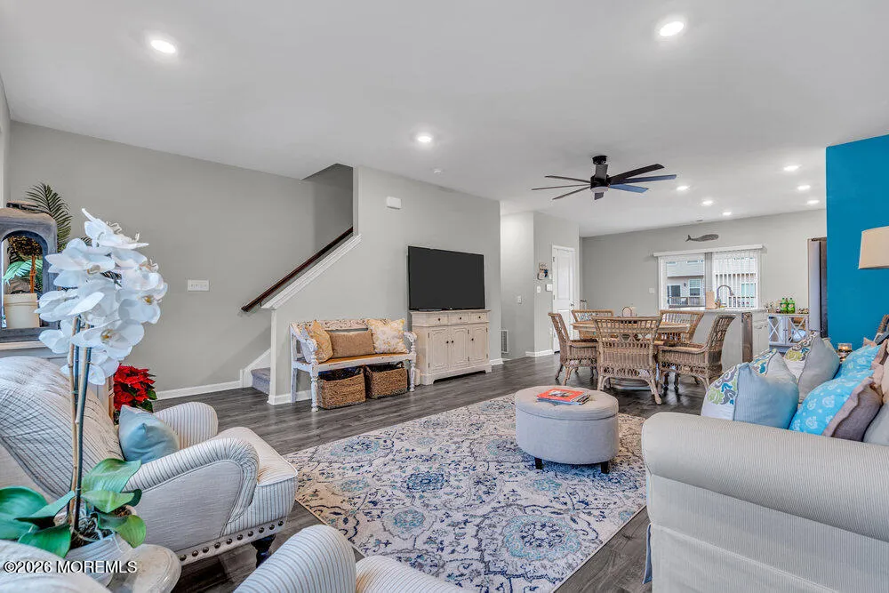 5 Farrah Drive Manahawkin, NJ 08050