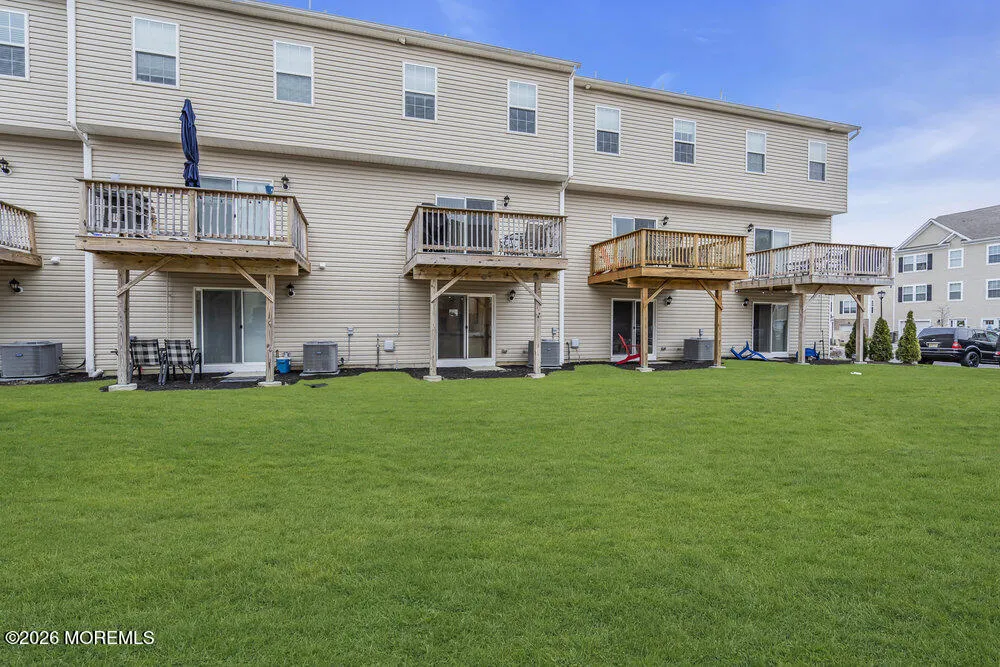 5 Farrah Drive Manahawkin, NJ 08050