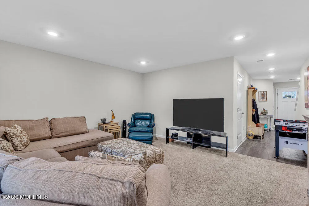 5 Farrah Drive Manahawkin, NJ 08050