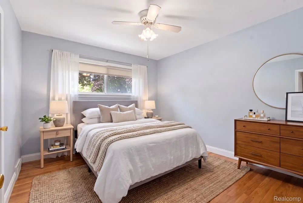 531 Highland Avenue Clawson City, MI 48017
