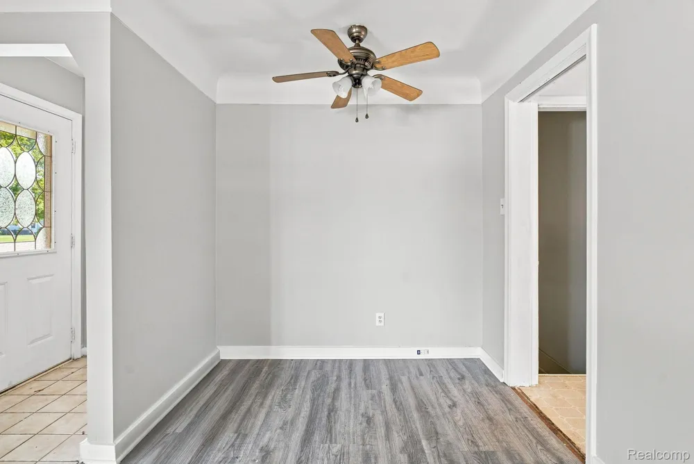 531 Highland Avenue Clawson City, MI 48017