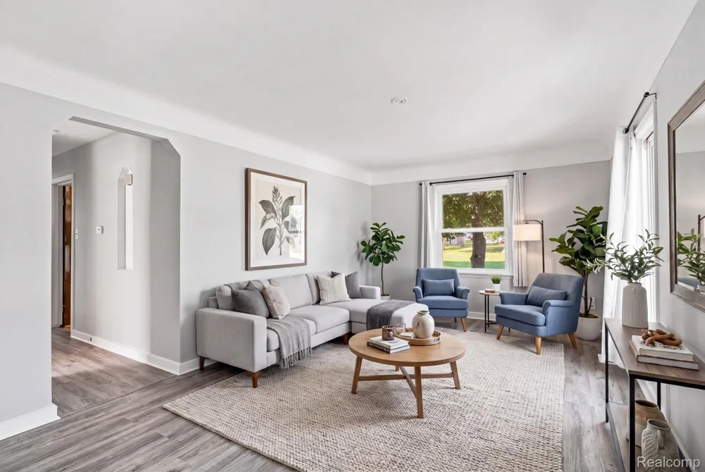 531 Highland Avenue Clawson City, MI 48017