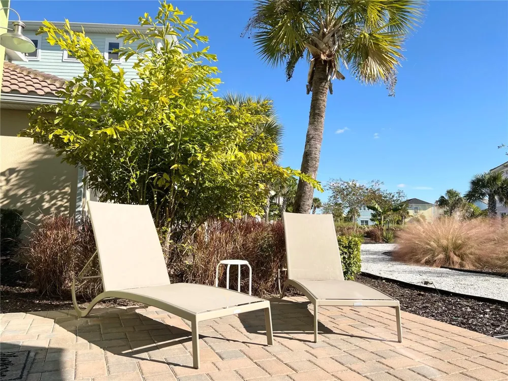 8036 LOST SHAKER LANE Kissimmee, FL 34747
