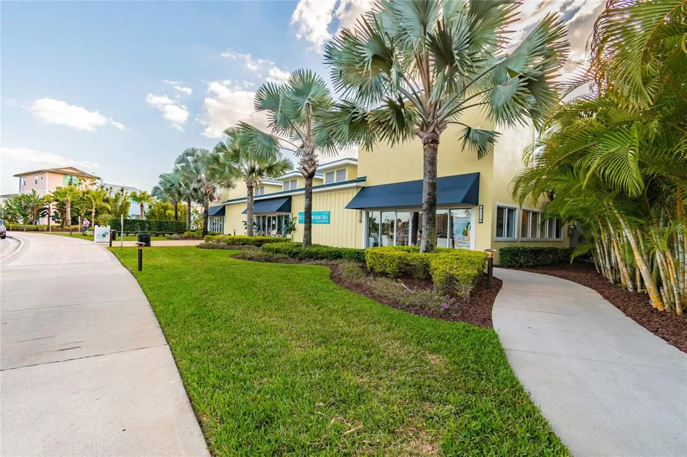8036 LOST SHAKER LANE Kissimmee, FL 34747