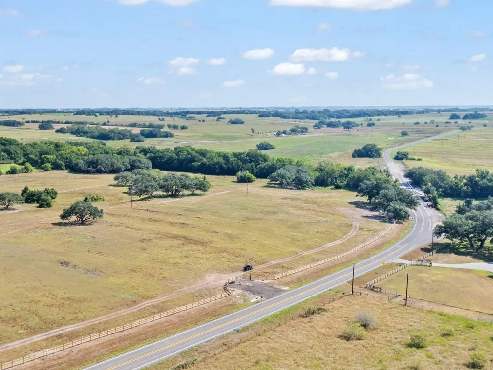 2955 FM 956 Schulenburg, TX 78956