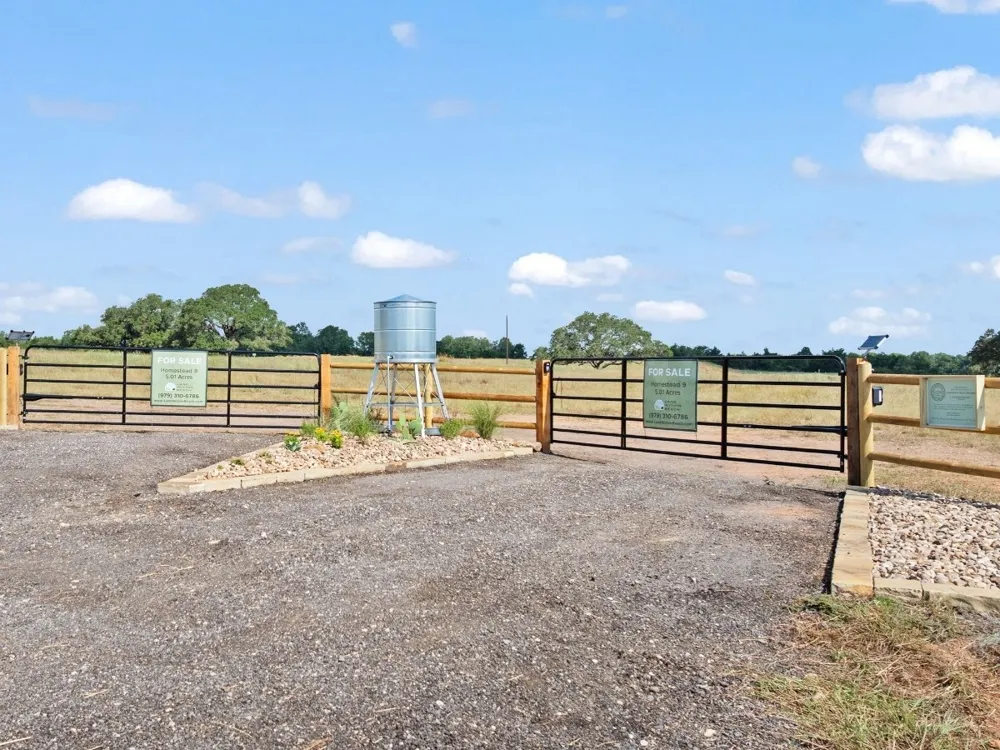 2955 FM 956 Schulenburg, TX 78956