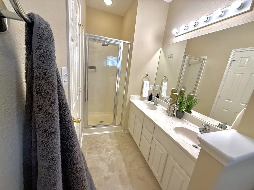 1900 Scofield Ridge Parkway #202 Austin, TX 78727