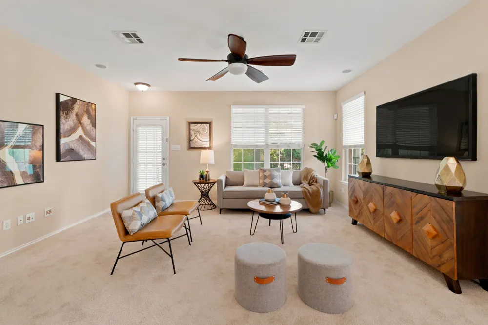1900 Scofield Ridge Parkway #202 Austin, TX 78727