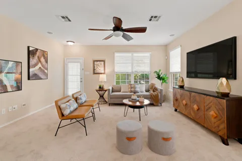 1900 Scofield Ridge Parkway #202