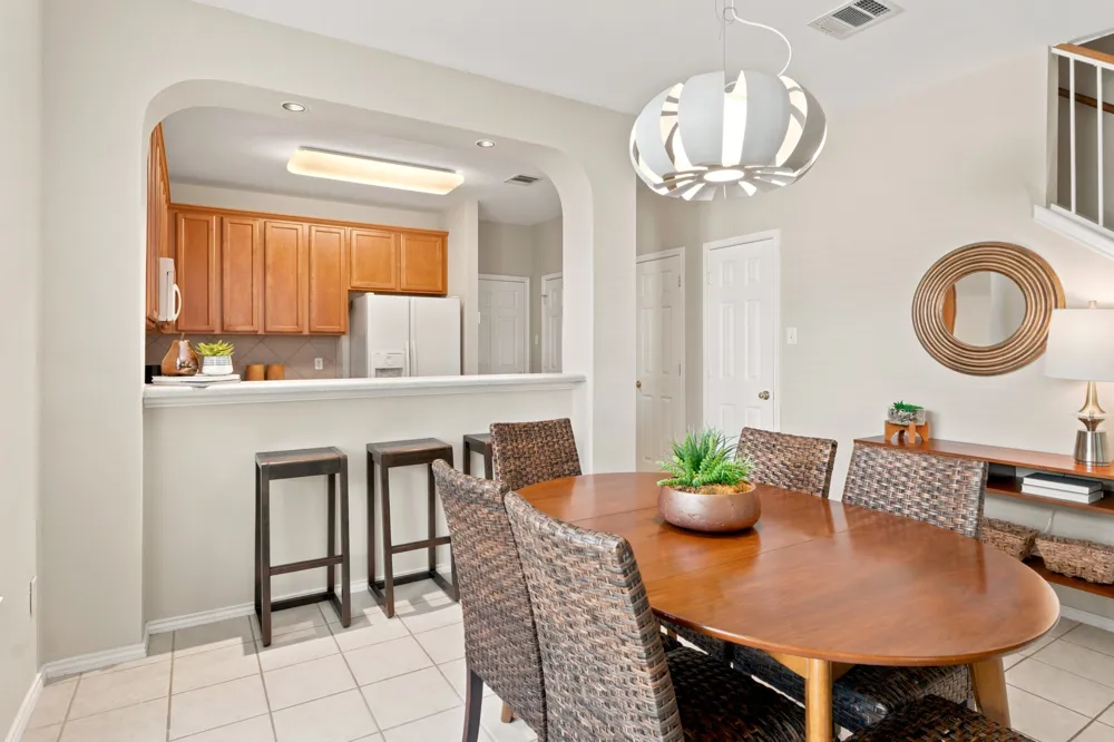 1900 Scofield Ridge Parkway #202 Austin, TX 78727