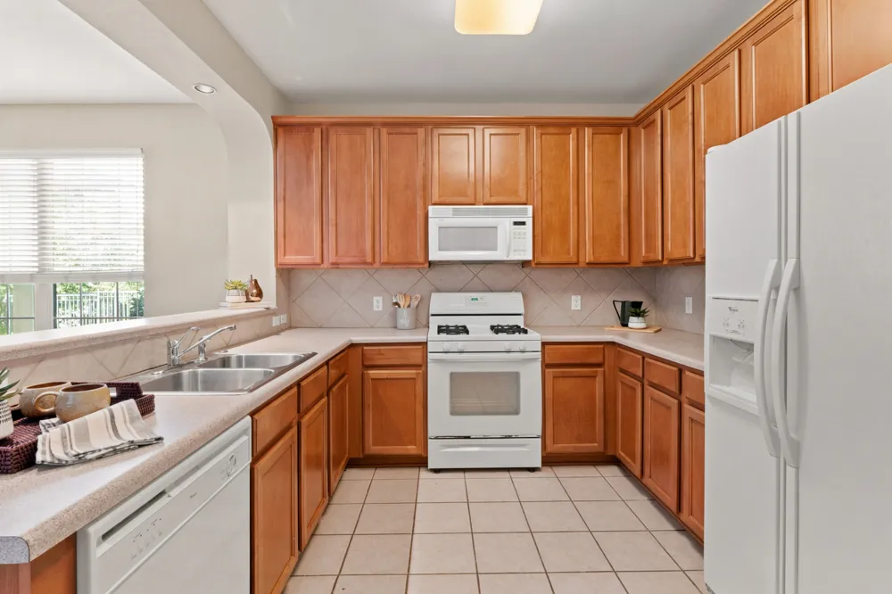 1900 Scofield Ridge Parkway #202 Austin, TX 78727