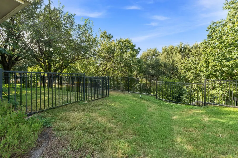 1900 Scofield Ridge Parkway #202 Austin, TX 78727