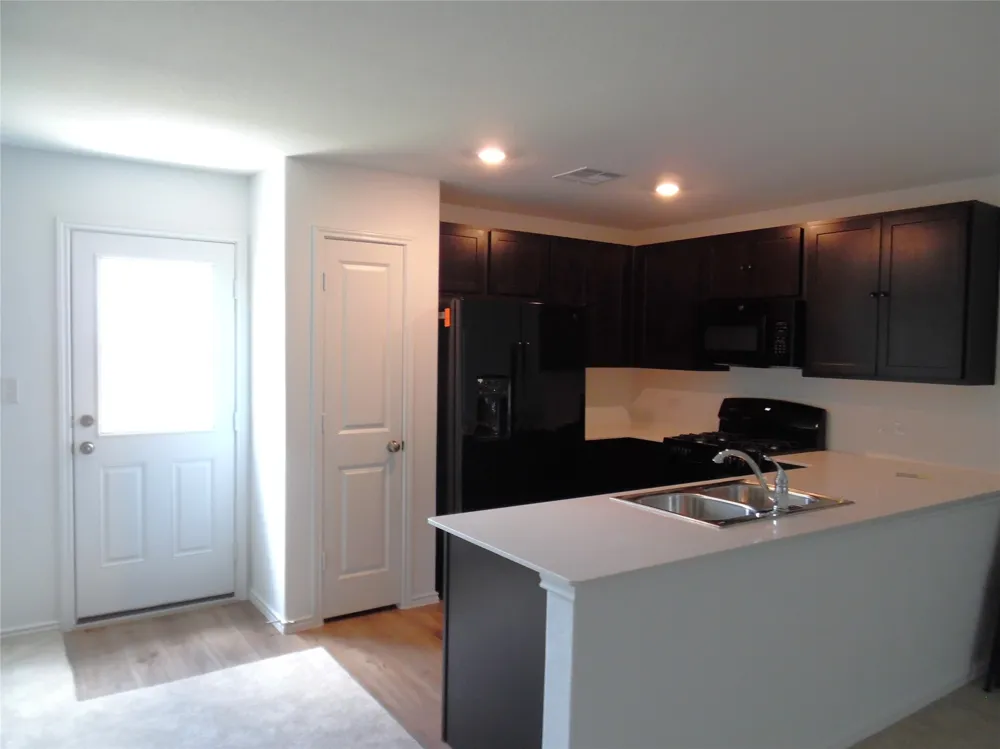 2307 TORNADO Alley Lockhart, TX 78644