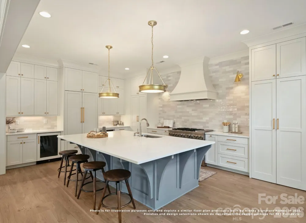 707 Poindexter Drive Charlotte, NC 28209