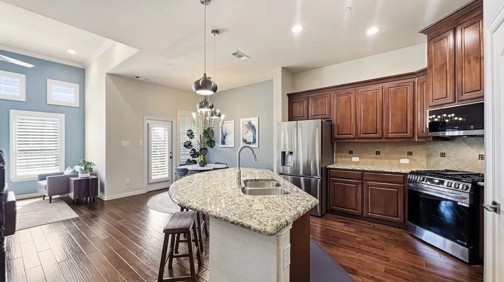 6441 Naples Drive Irving, TX 75039