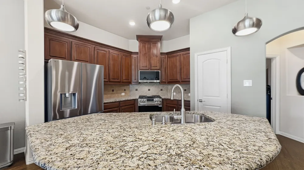 6441 Naples Drive Irving, TX 75039