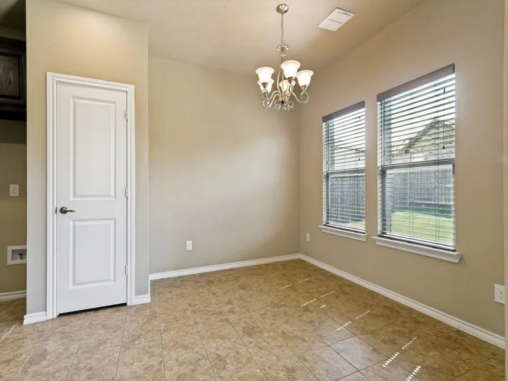 4009 Kensington Drive Sanger, TX 76266