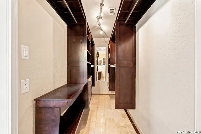 215 ROSWELL CYN San Antonio, TX 78245