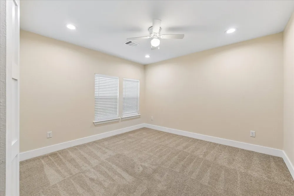 216 E 32nd Street Houston, TX 77018