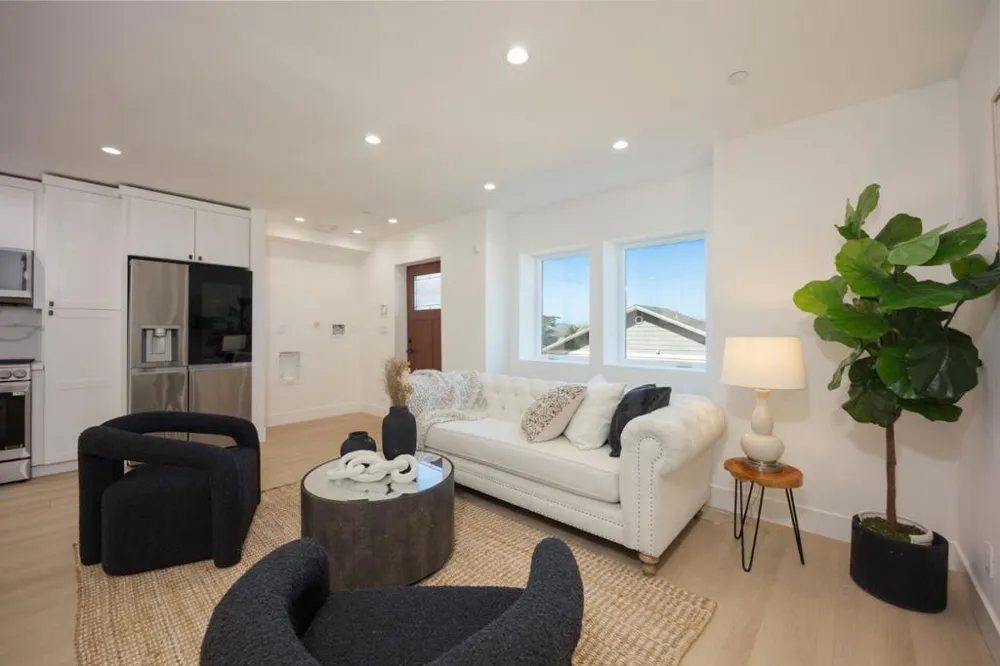 599 Alto Avenue Half Moon Bay, CA 94019