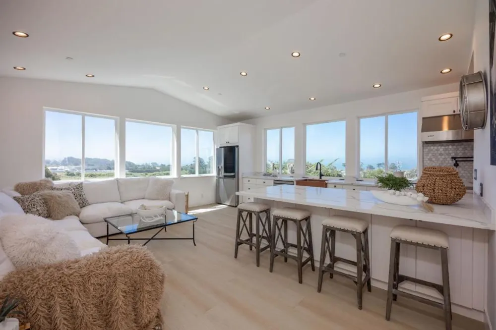 599 Alto Avenue Half Moon Bay, CA 94019