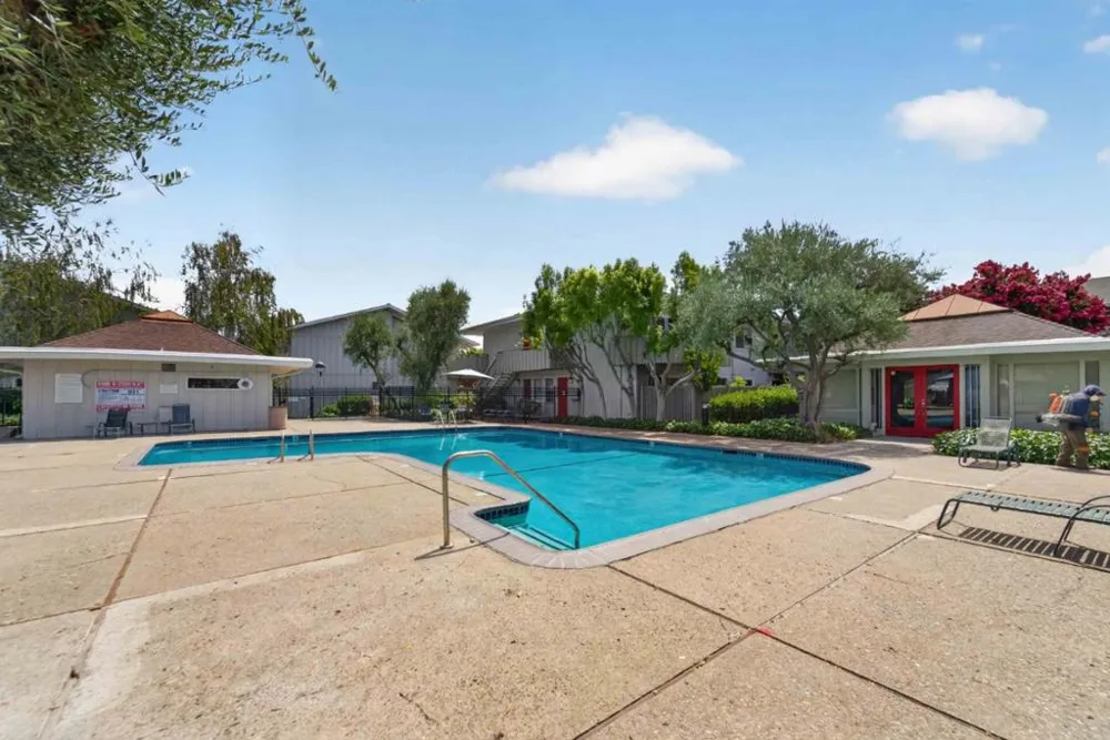 255 S Rengstorff Avenue #42 Mountain View, CA 94040