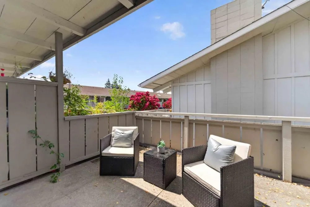 255 S Rengstorff Avenue #42 Mountain View, CA 94040